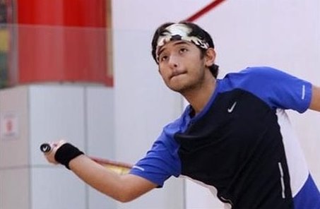 Photo of Mubarak Moshin on the squash court
